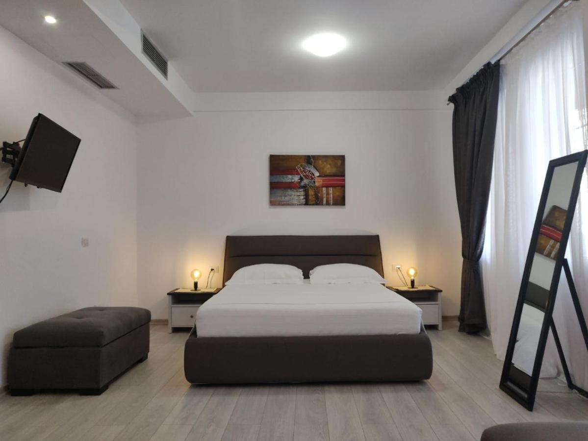 E&A Apartments Guesthouse Durrës 외부 사진