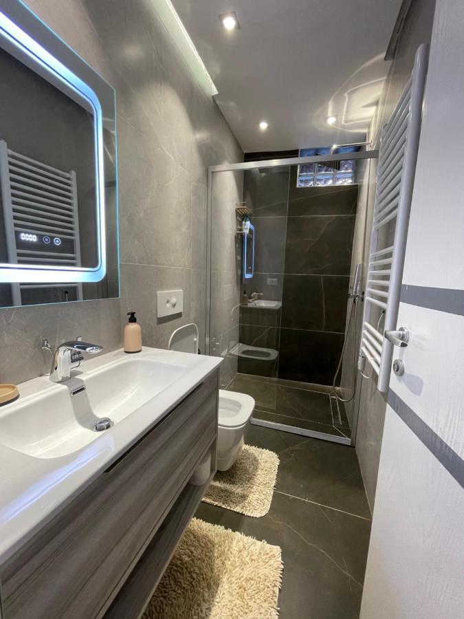 E&A Apartments Guesthouse Durrës 외부 사진